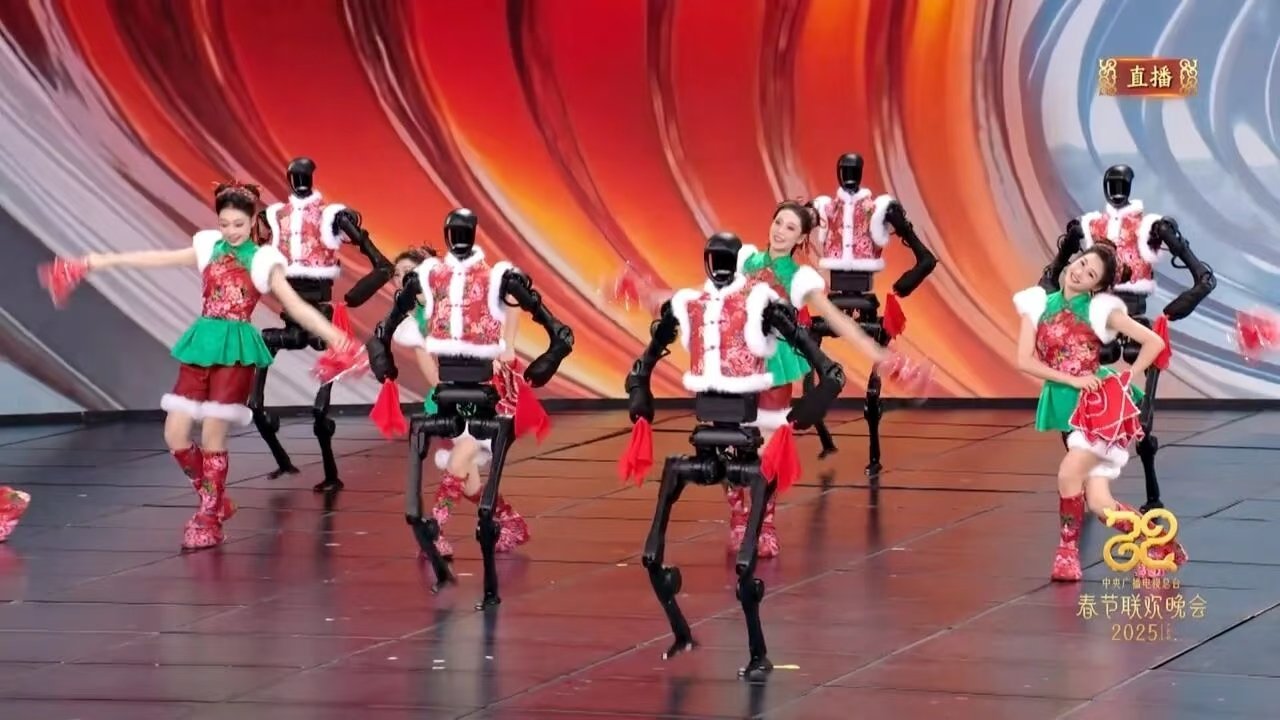 去年宇树机器人上春晚火了之后，据说今年机器人上春晚，费用6000万，然后好几家都