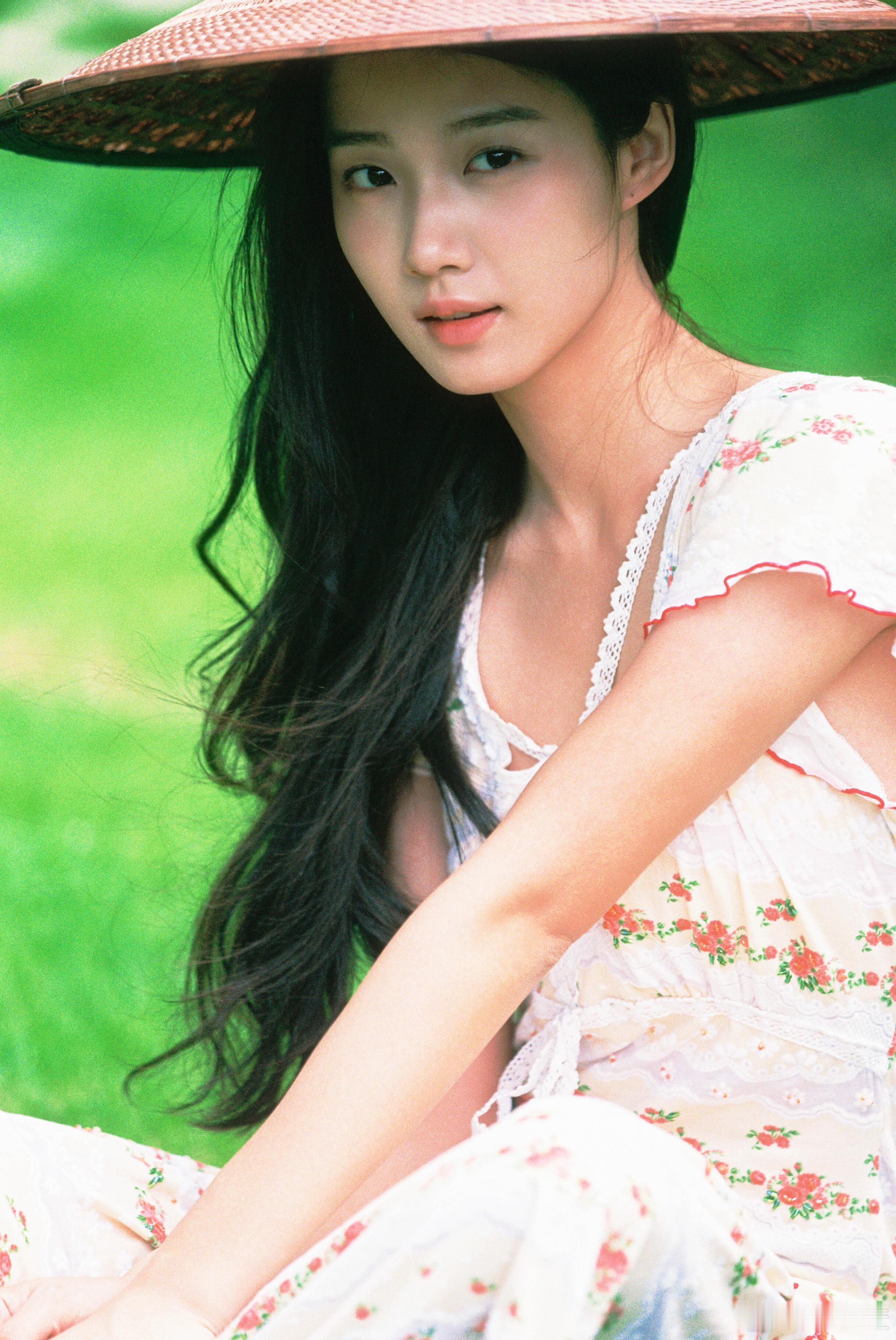卢昱晓卢昱晓这组写真绝了谁呀卢昱晓｜卢昱晓0927生日快乐​​​