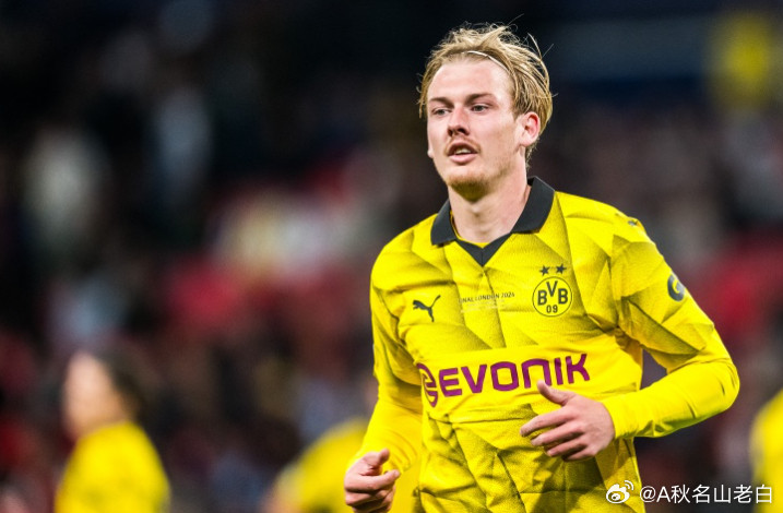 据《米兰体育报》报道，根据罗马俱乐部敲定的三年建队规划，加之新管理层与教练组执掌