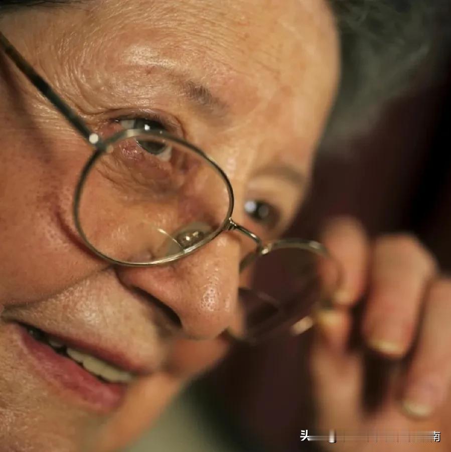 长寿不靠药不靠补，这位百岁老人的习惯，人人都能学98岁的普通老人王桂兰一