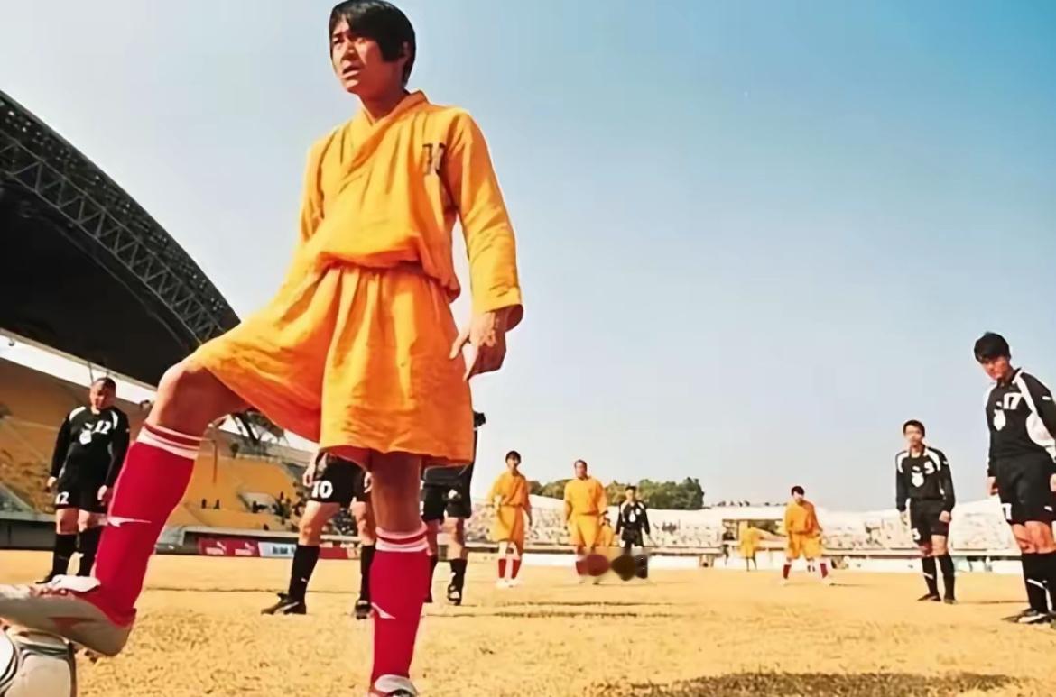 到今天才知道，原来是释永信阻止了《少林足球》在内地的上映。​《少林足球》是周星驰