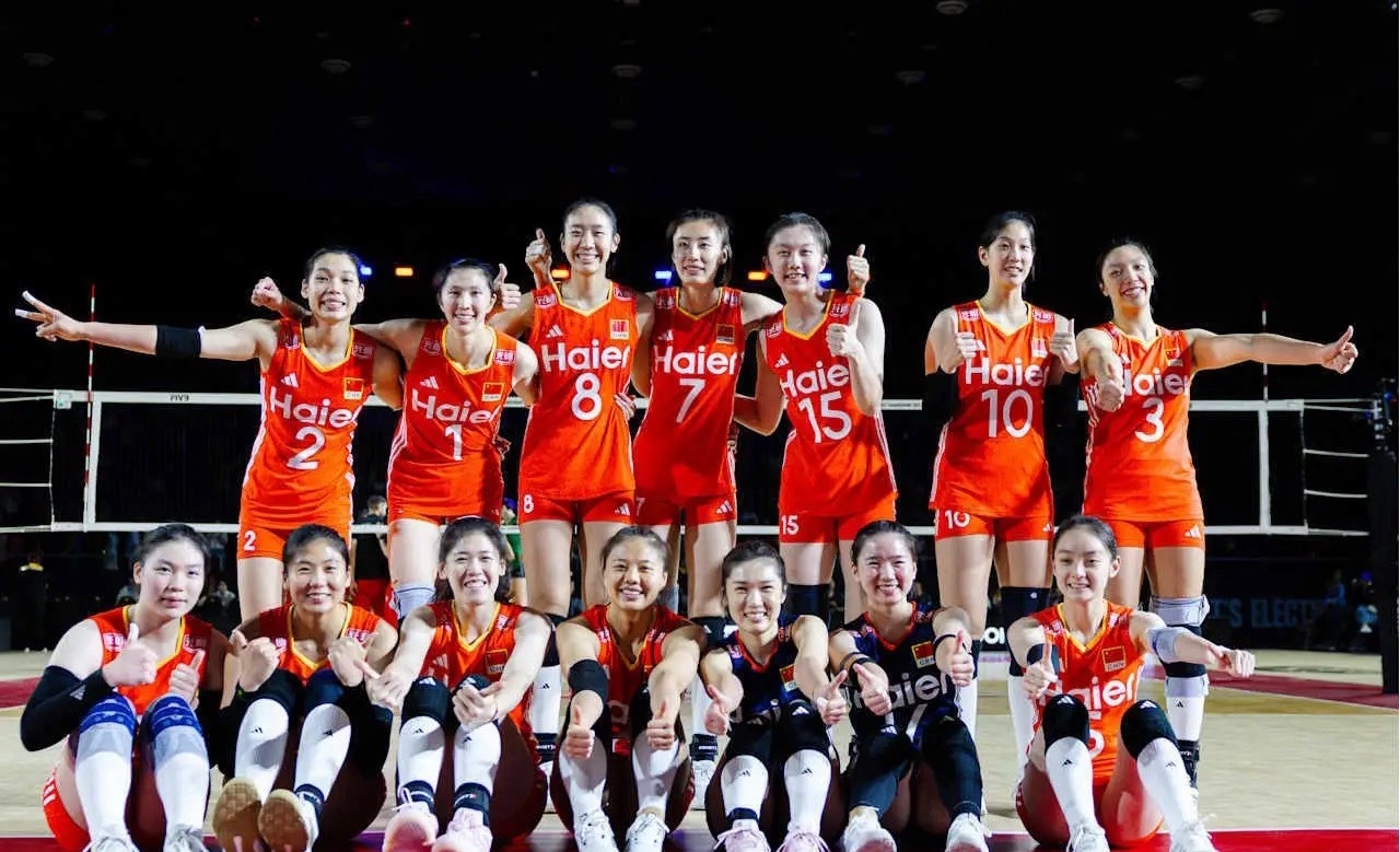 中国“三大球”的最新排名出炉1、中国女足——世界第16，亚洲第42、中国女篮——