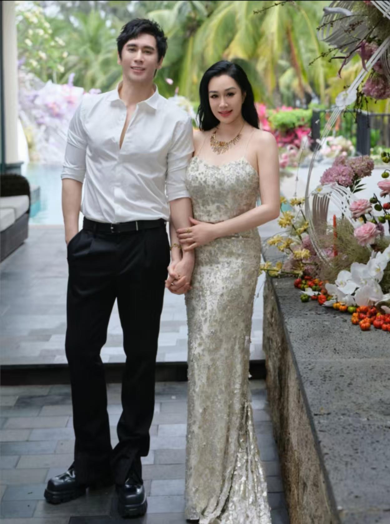 果然还是男人更了解男人， 我问老公，钟丽缇离过婚，还有三个女儿，张伦硕怎么就