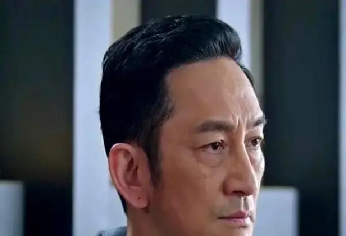 百亿遗产一夜清零养女念媛在遗嘱宣读那天才知道，自己叫了二十年爸爸的人，把全