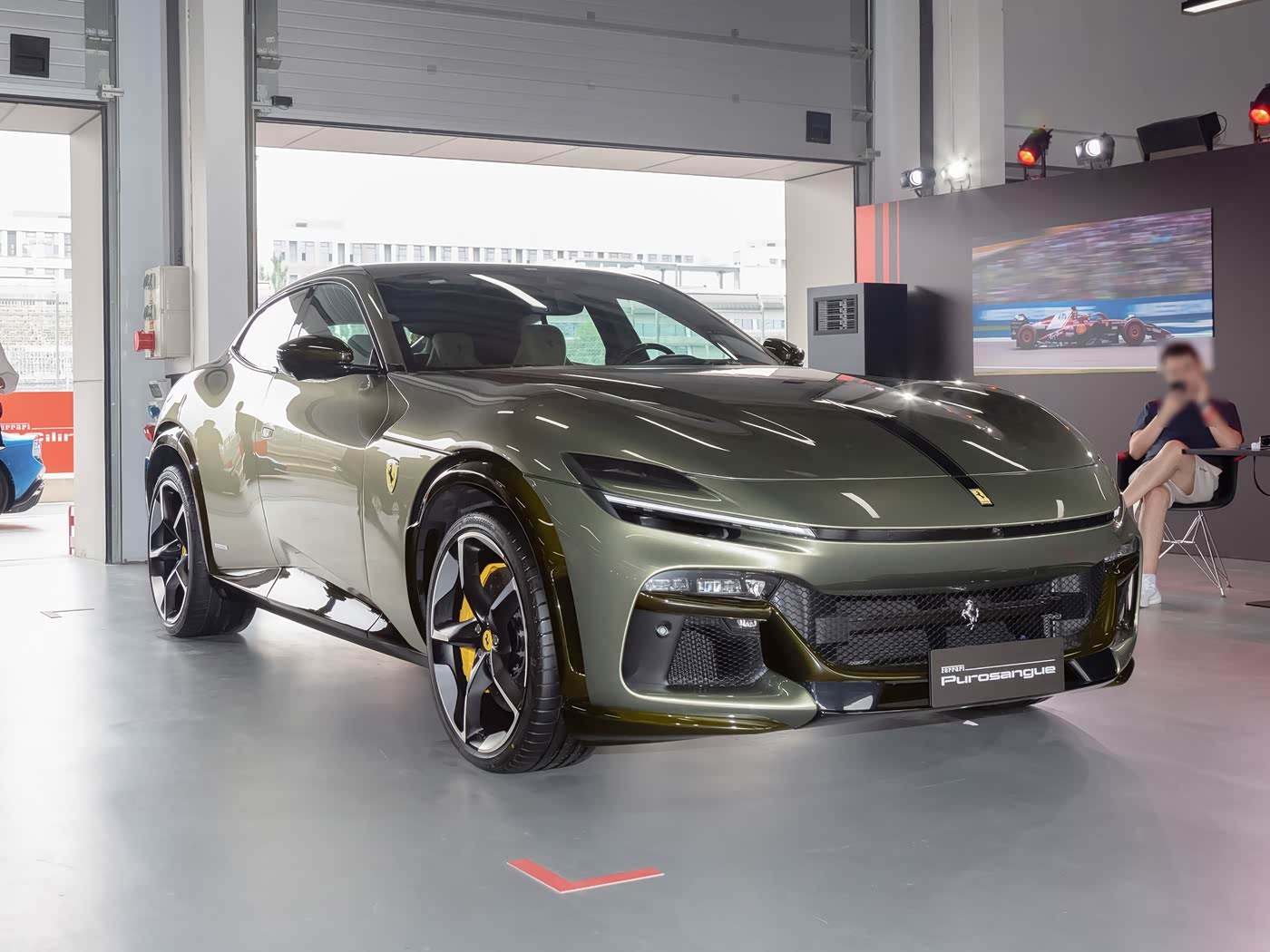 FerrariPurosangue，相比各种妖娆性感的法拉利跑车，我目前最喜欢