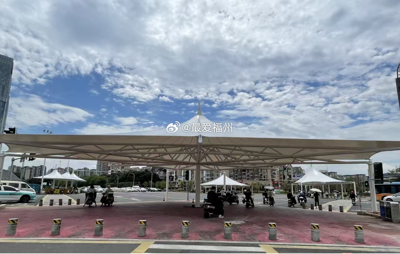 福州路口安装遮阳棚入选城市交通全国精品案例一同上榜的还有枢纽接送车辆完善交通组织