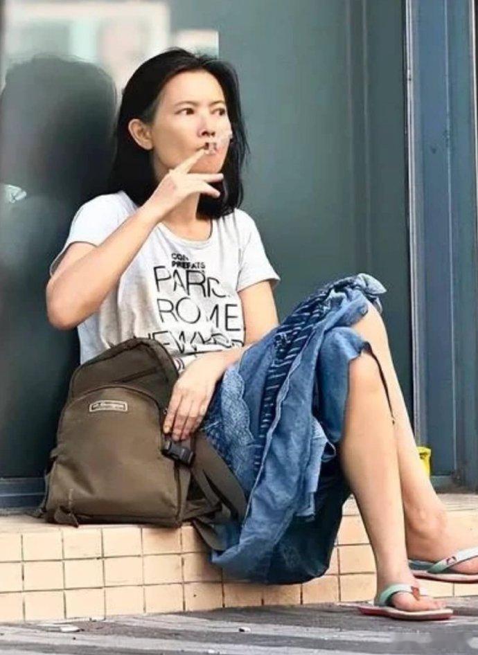 终于知道，当年蓝洁瑛是怎么疯的了。。