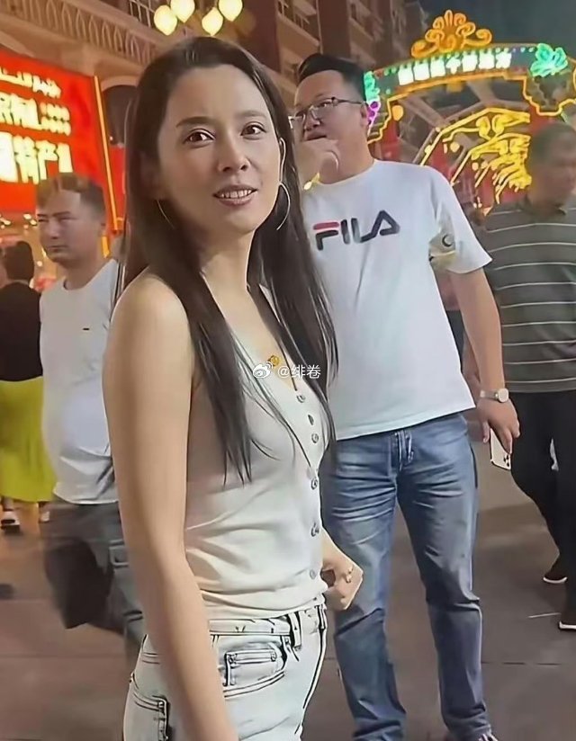 还以为森林北是什么神仙颜值，能把汪峰迷的神魂颠倒的​​​