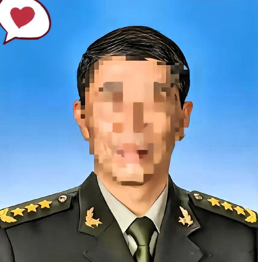 盯着那份通报看了半宿，后背直冒凉气。这哪是贪污啊，这分明是在喝兵血。