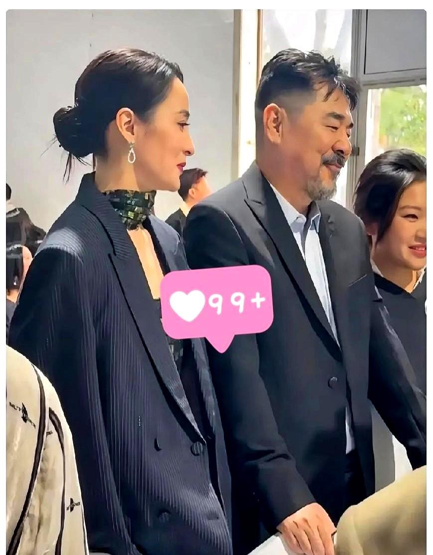 有人笑他土，有人却被他整破防了。陈建斌这事儿干了17年：每天给蒋勤勤写首诗，