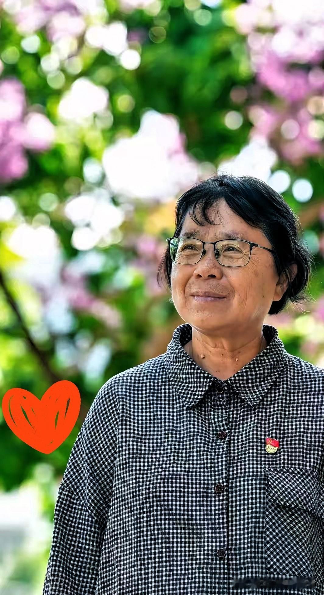 为什么现在那么多人质疑张桂梅？看看这些数据就明白了建校17年了，教师编制已