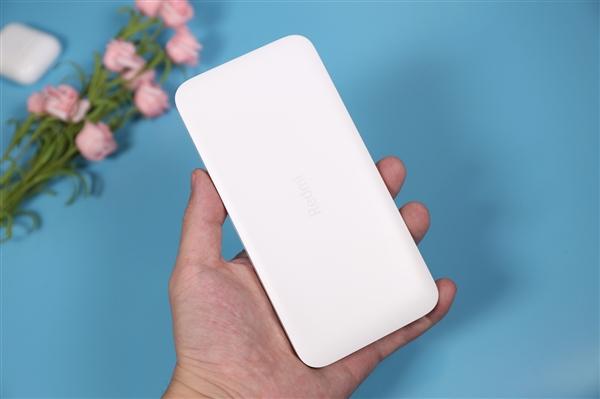 如何一眼认出新国标充电宝：三看法教你快速分辨由工业和信息化部组织制定的强制性