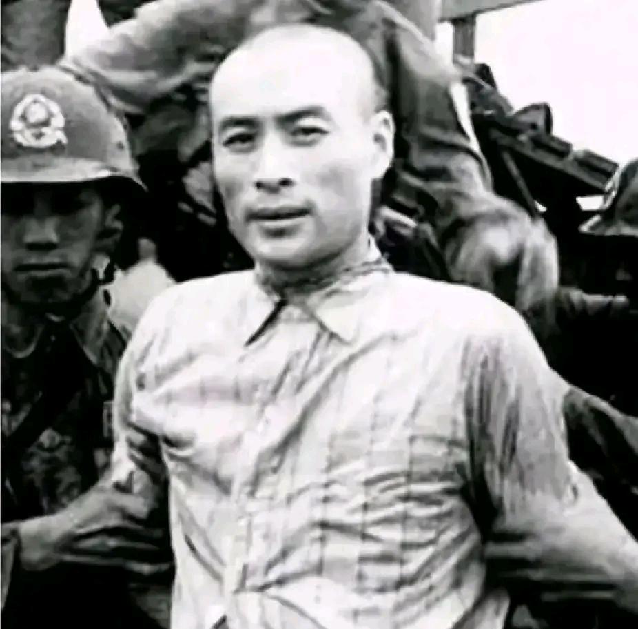 1949年，聂曦接到赴台执行潜伏任务，他叮嘱家里人：“以后，让孩子们不要再姓聂…