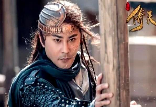 他毁了脸，装了哑，藏了十年。没人说他忠，人人都骂他叛徒。可光明顶快灭的时候，