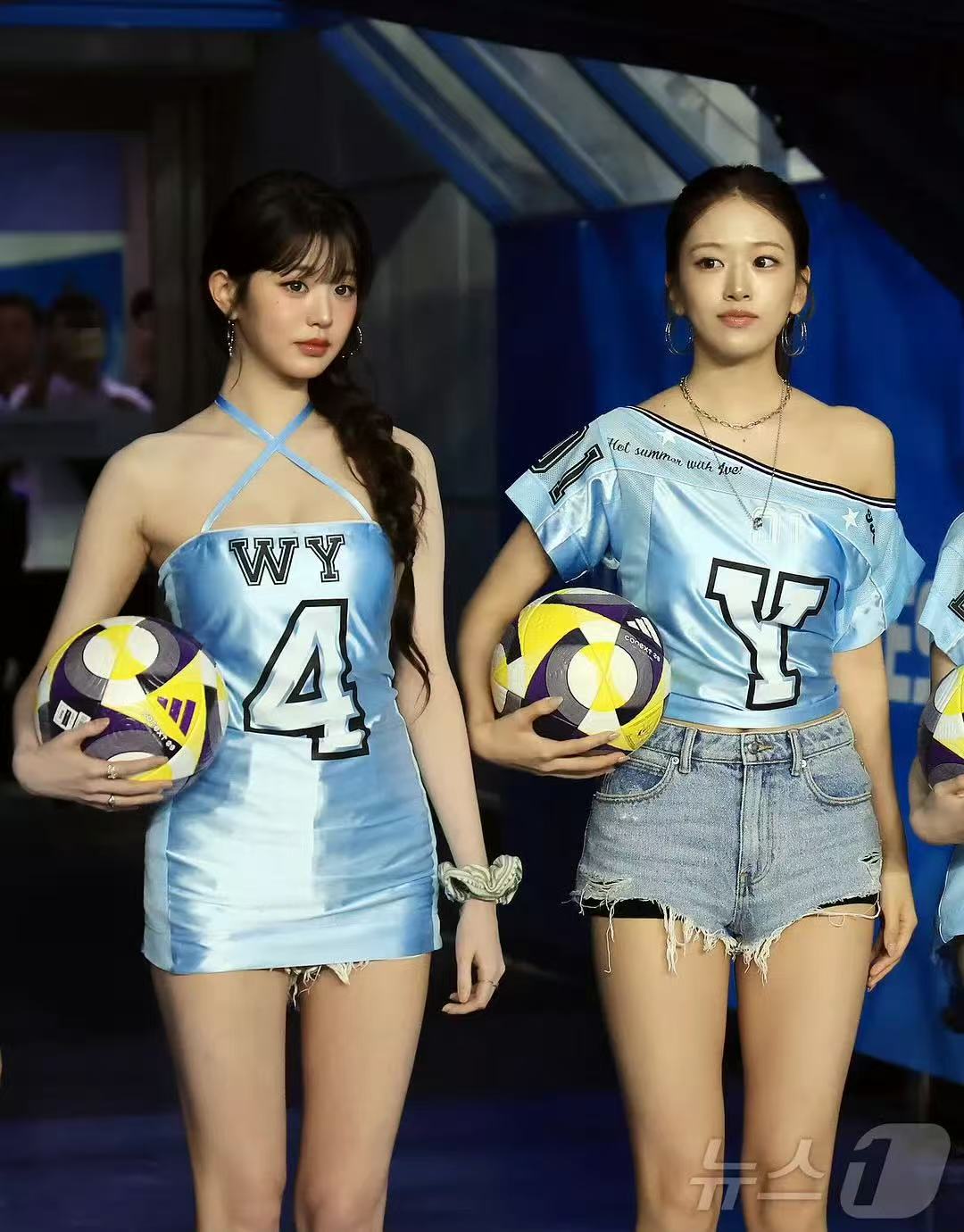 张元英安宥真开球生图张元英和安宥真的开球新闻图太鲨啦！这是什么神仙颜值组合～