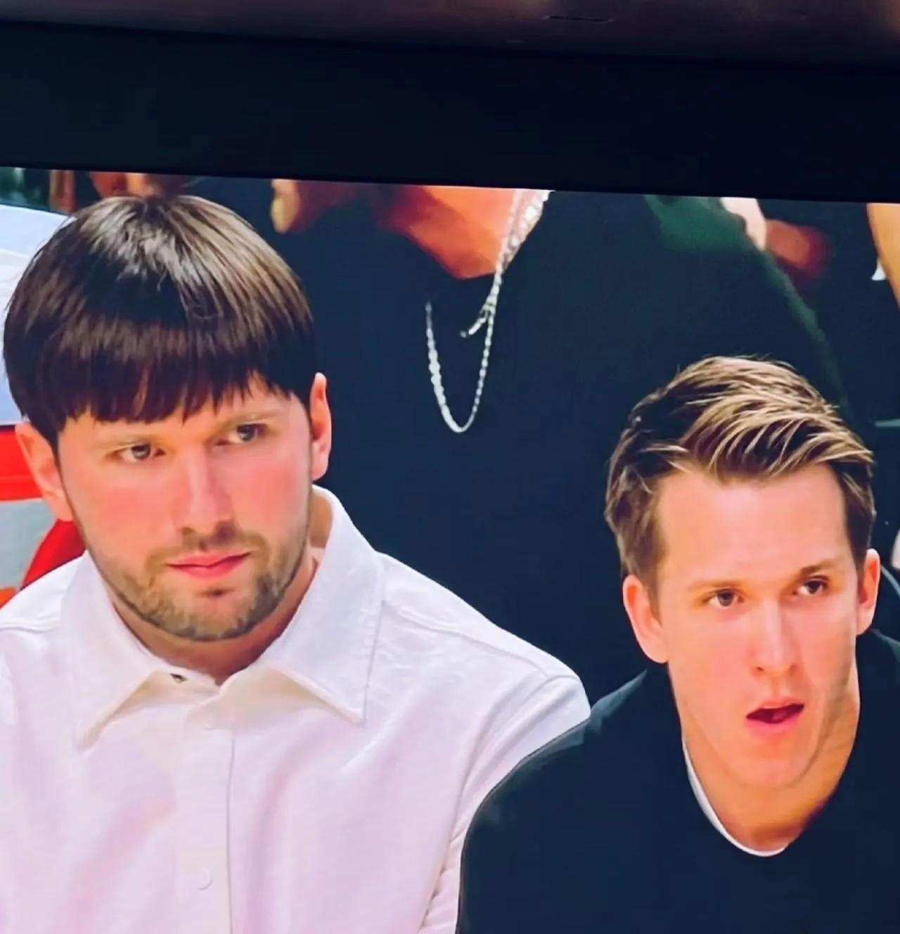 詹姆斯单核2-0火箭，里夫斯顶薪梦悬了！湖人季后赛连胜背后，替补席上的里夫斯