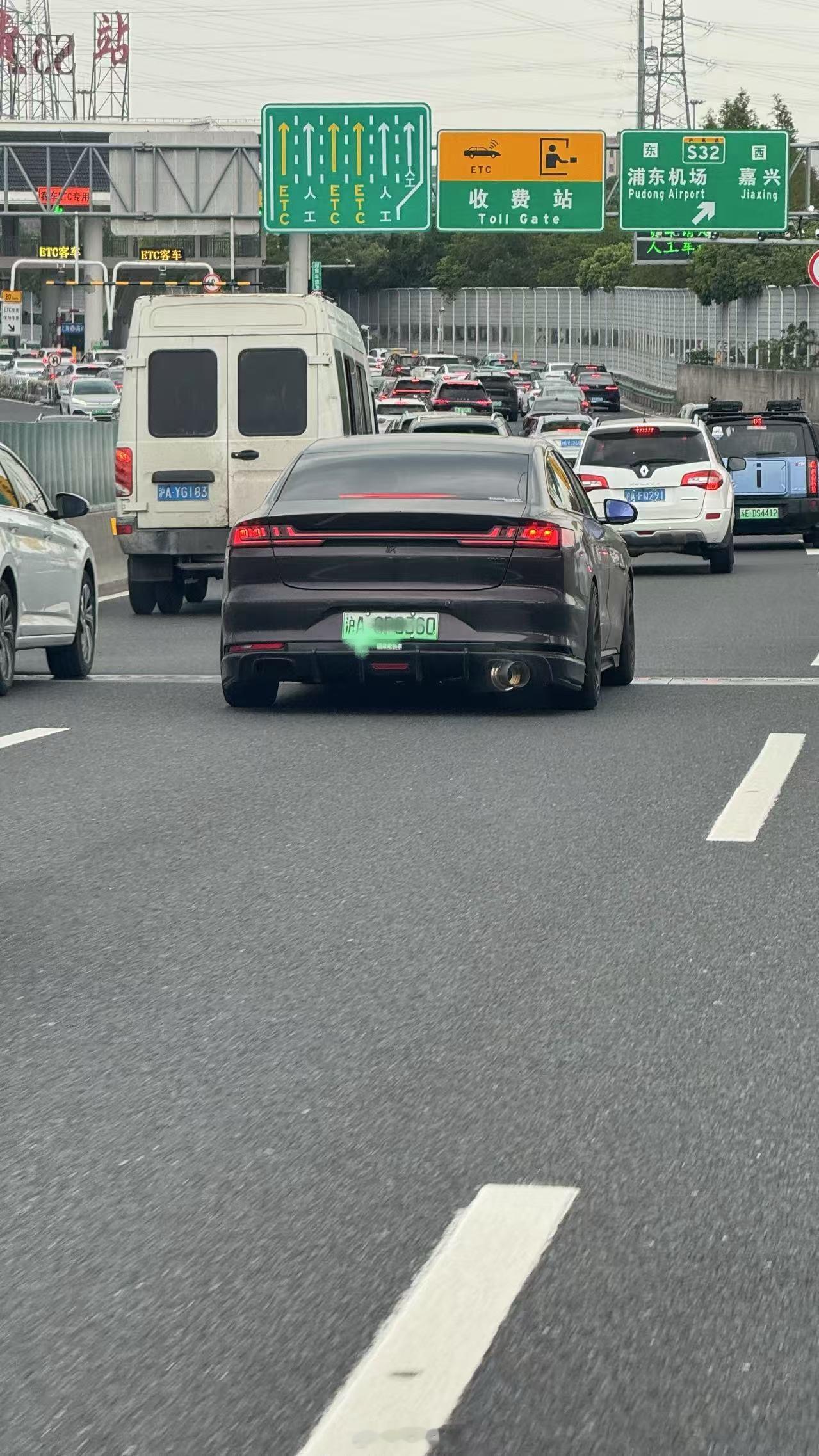 卧槽？这一看就是个热爱JDM的比亚迪汉的车主！太炸了​​​