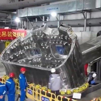 天上这个太阳谁也造不了哇.地上没有太阳可以随便滴造......视频丨新一代“