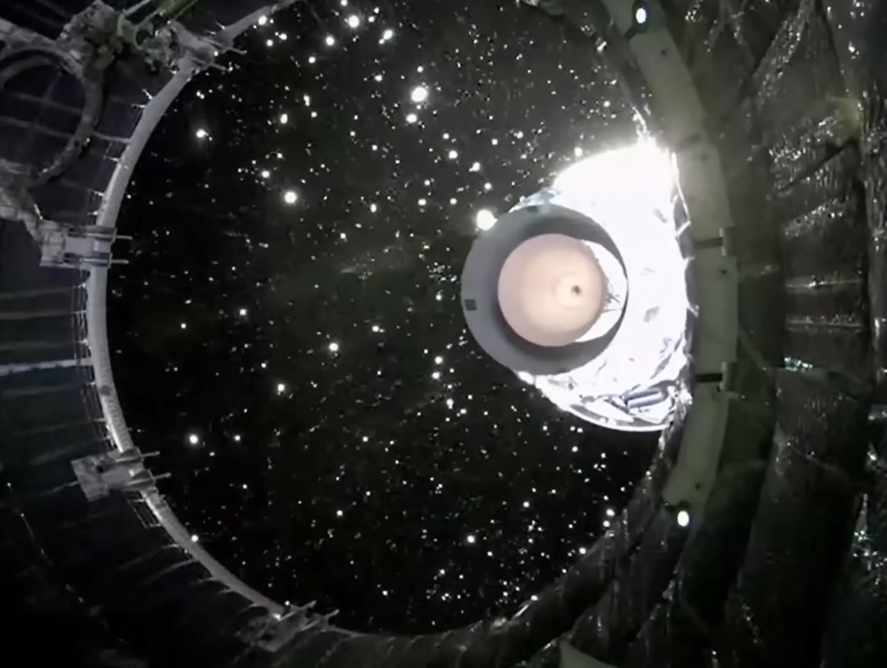 阿尔忒弥斯2号升空了，但是有一个最大的疑问，大家发现没有？整个发射过程，直播