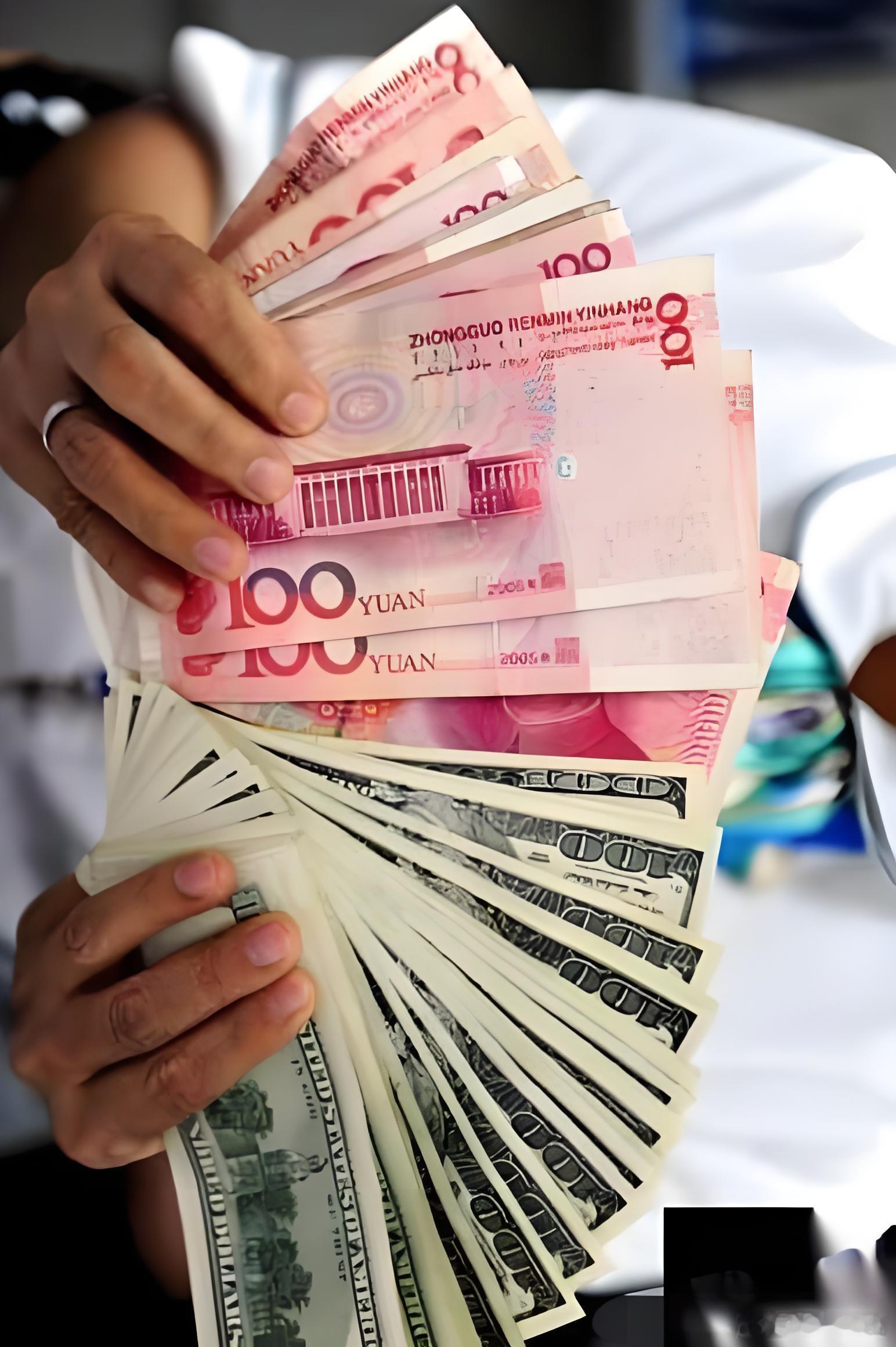 你知道现在中国银行的利息和美国的利息现在差多少吗？中国银行人民币定存一年期约0.