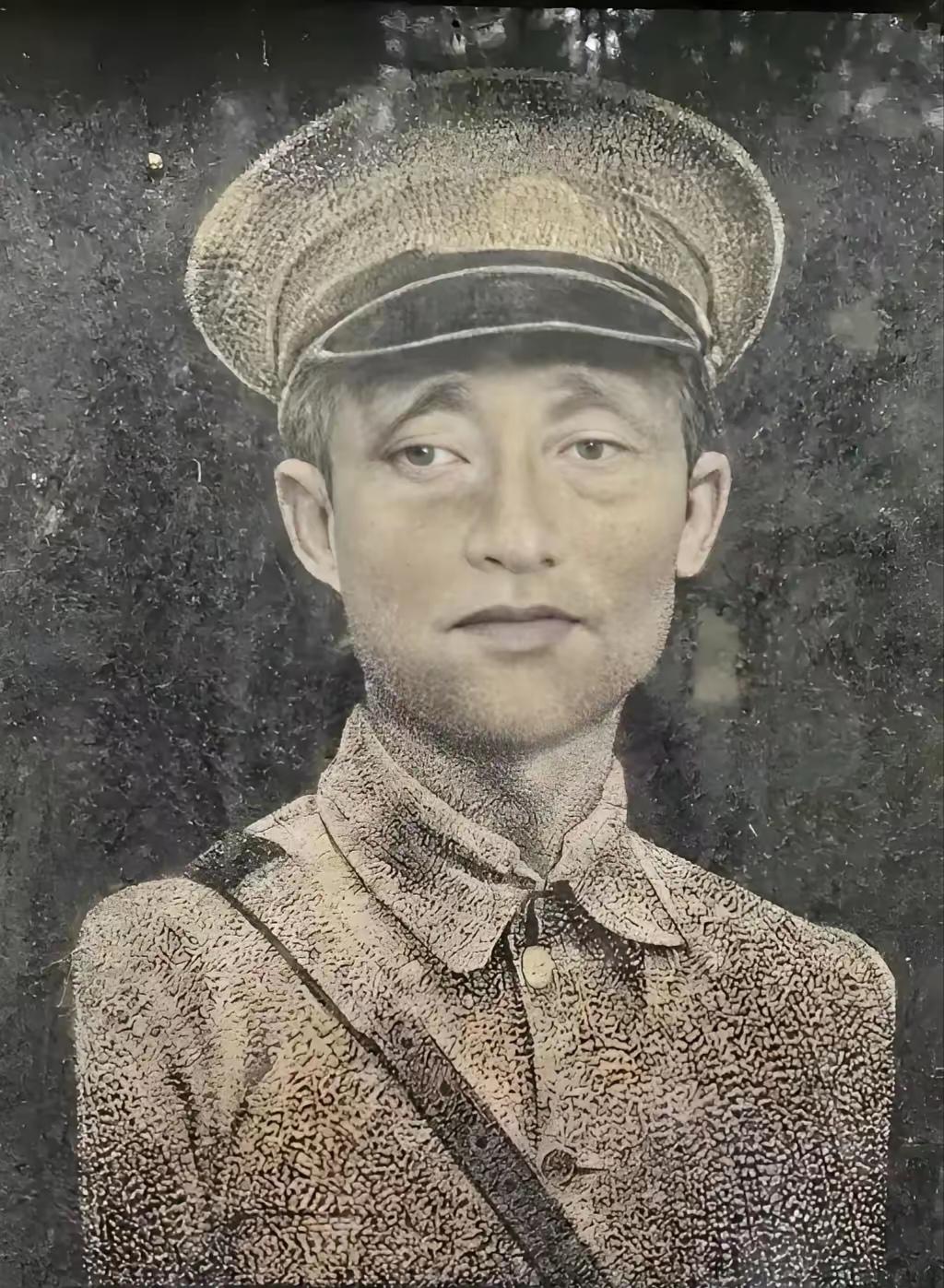 1951年，贵州毕节那边出了档子事儿。抗日名将糜藕池，以前是国军少将，后来带头起