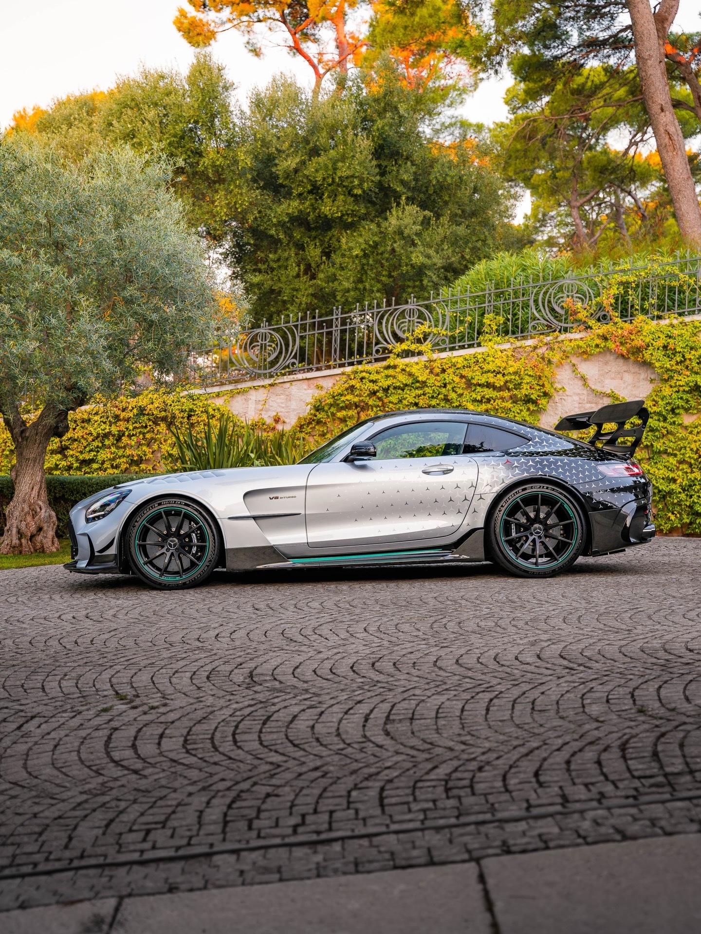 Car时尚Mercedes-AMGGTBlackSeries..奔驰a