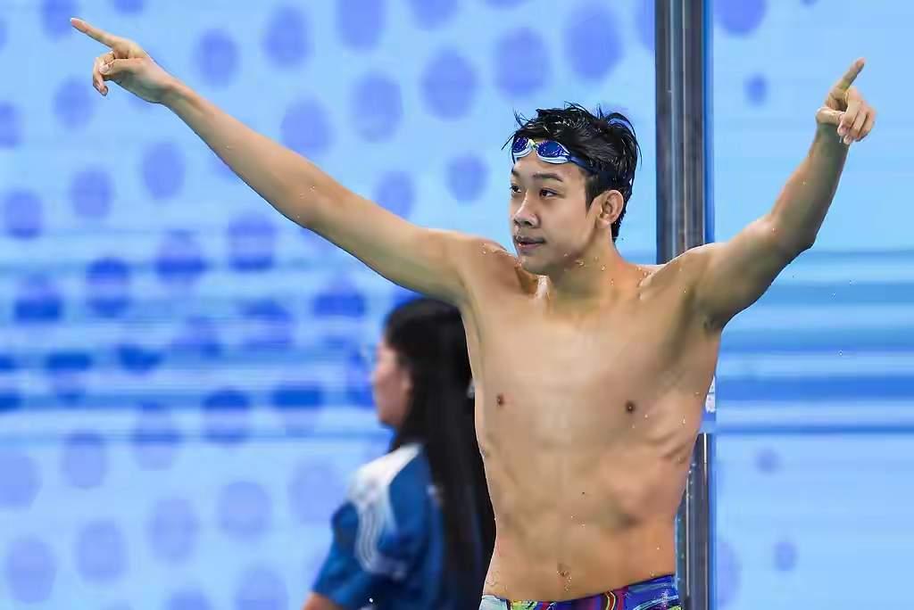 张展硕，张三金，都无法用需要赞美！山东队暂居金牌榜第一，张展硕功不可没，在40