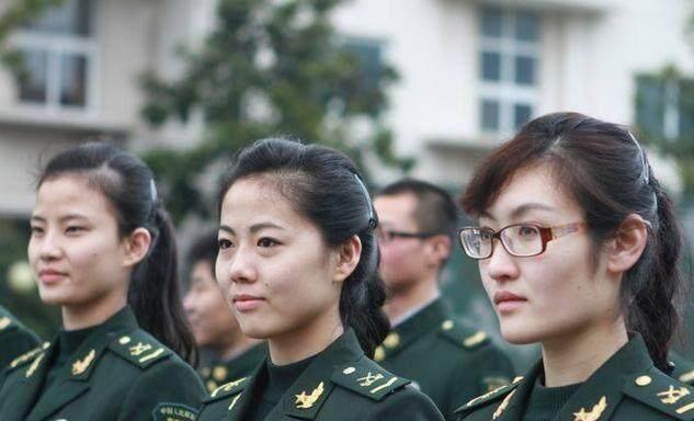 苏州最高军事单位根本不是东部战区，战区机关一直钉在南京，苏州自家天花板就到军分区