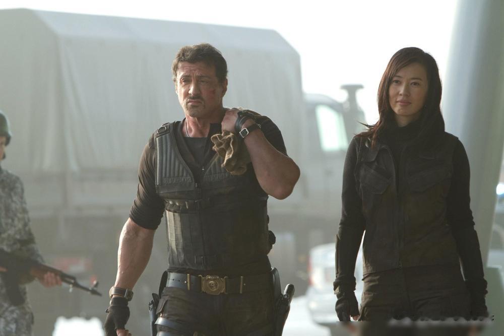 巨石强森停药了感觉还没我壮，巴蒂斯塔停药之后都不不忍直视​21世纪是科技的世