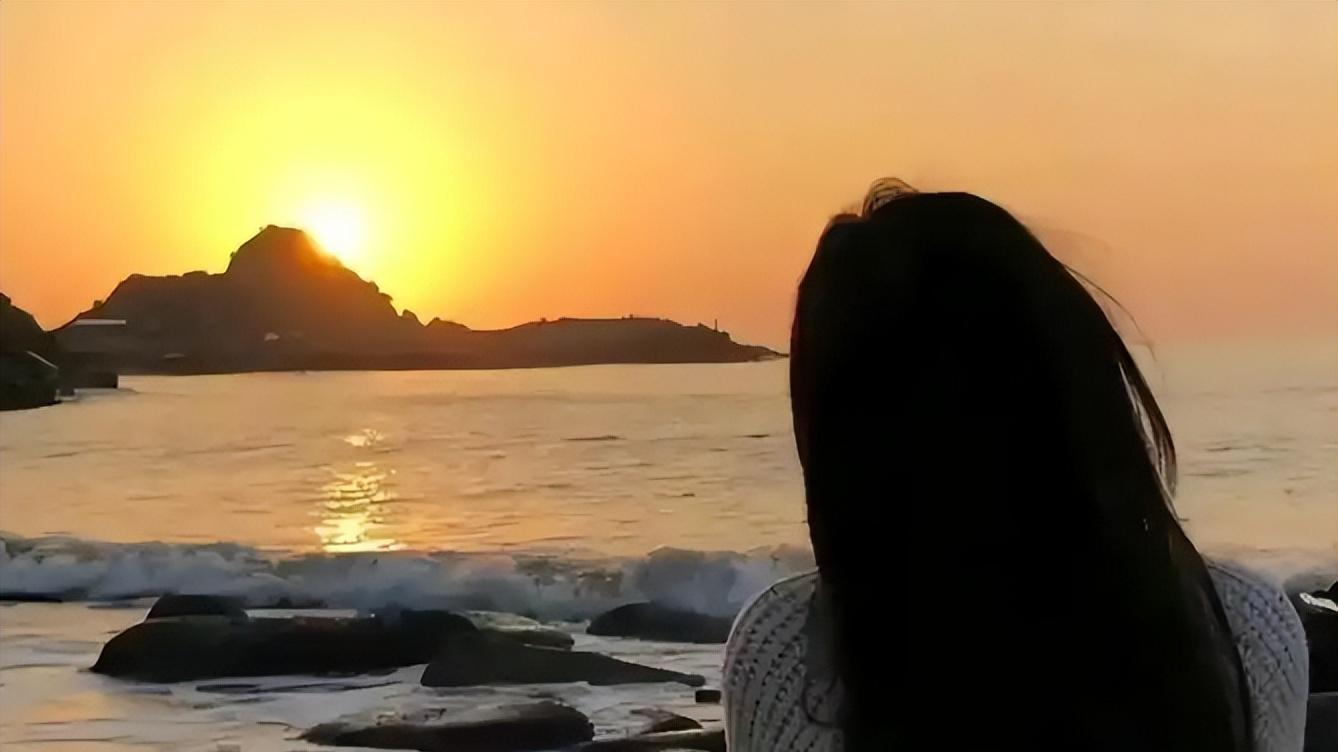 一个人女人真正的绝情,不是拉黑删除,而是这“四个字”