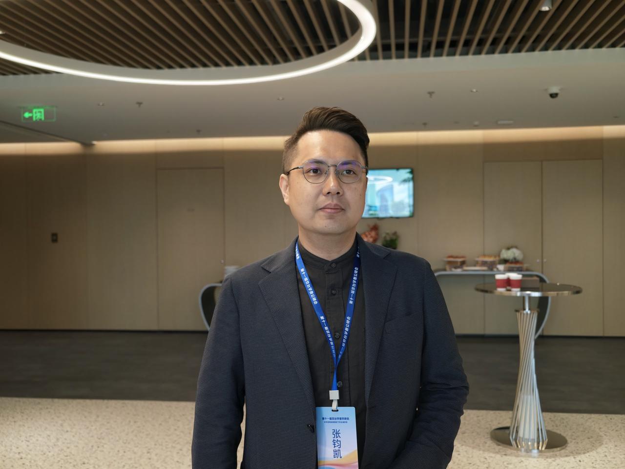 台湾可以思考统一后的事了！岛内台军办着汉光演习，北京召开重磅会议，这两件事凑一块