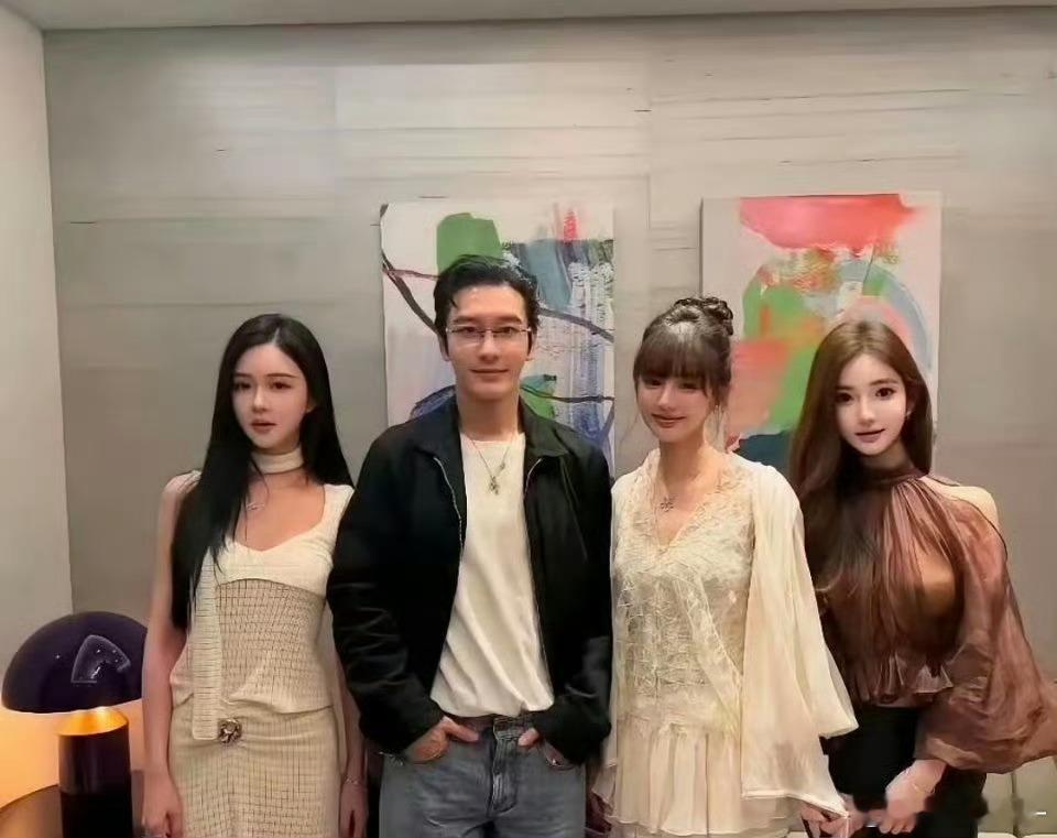 他把自己的老婆弄丢以后，又满世界找她老婆的高仿版！