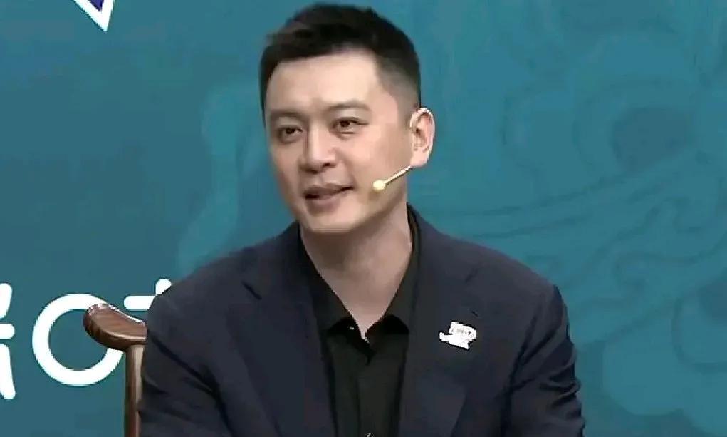 发现一个细节，大家对CBA总冠军的预测，分为了两大不同的阵营。大多数的球迷都认