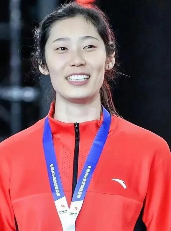 从河南三、四线城市走出来的12位体育明星1、朱婷—周口人，中国女排一姐2、刘
