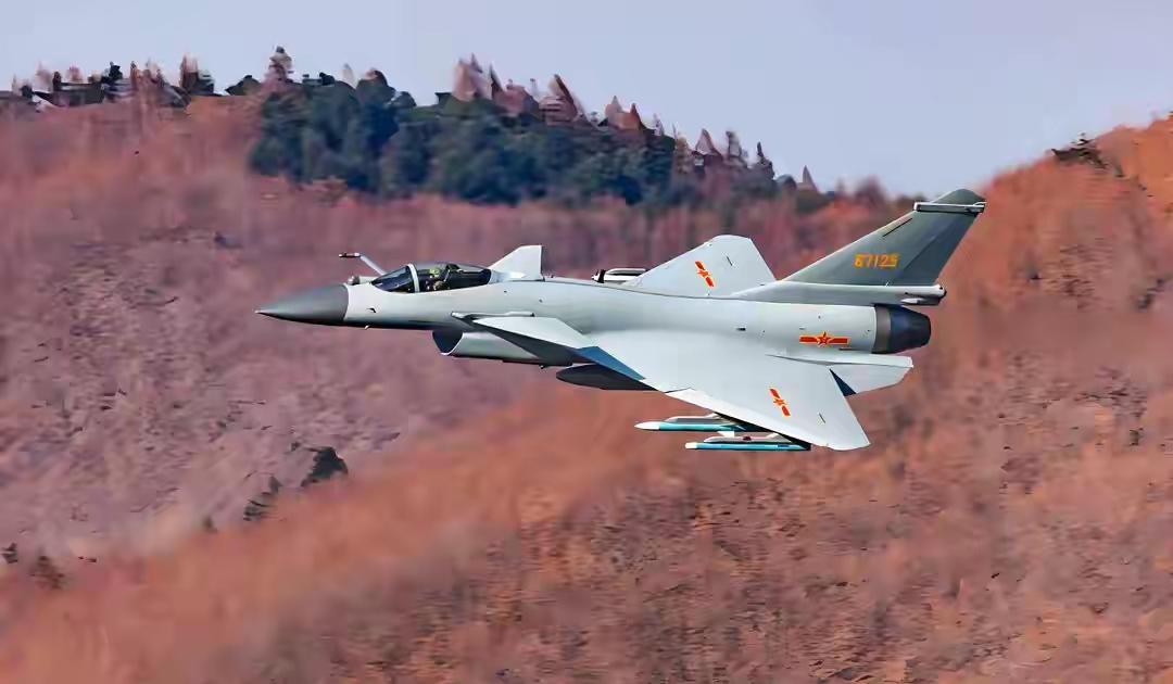 法国媒体称，美国通过CAATSA法案，阻止埃及采购歼-10战斗机。埃及这个国家