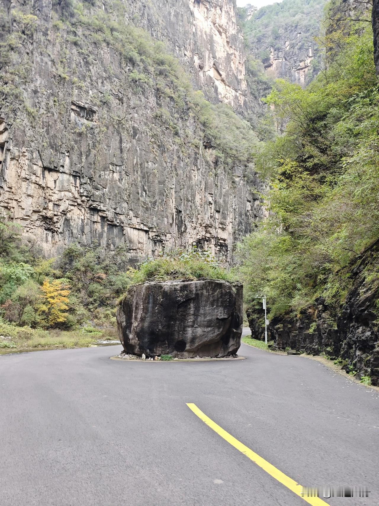 南太行自驾游，每周发车，没车也可以参加，周一到周五，感受太行之美。可以一日游