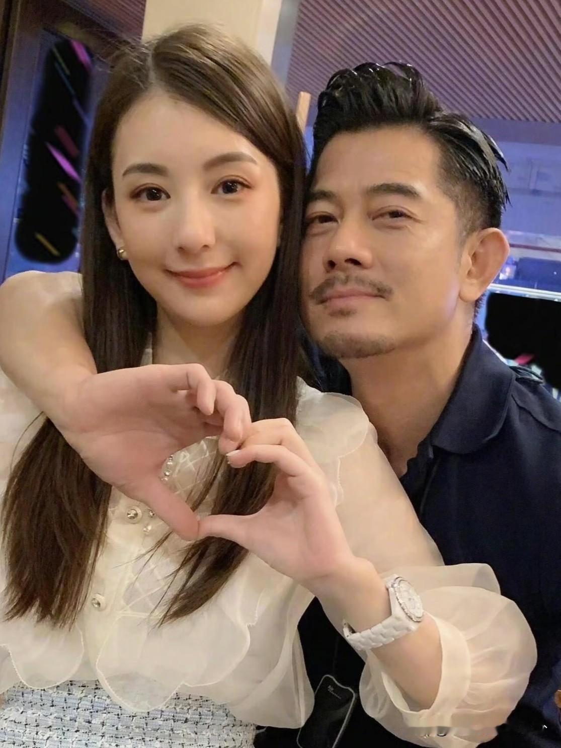 我怀疑，方媛参加综艺是郭富城找关系进来的。要不然以她自己本事根本没人找她，一