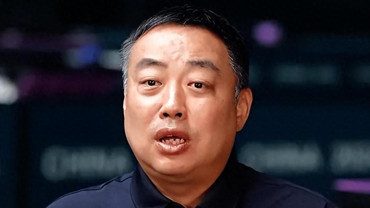 他曾与刘国梁齐名,却因赌债自毁前程,如今的他过得怎么样?