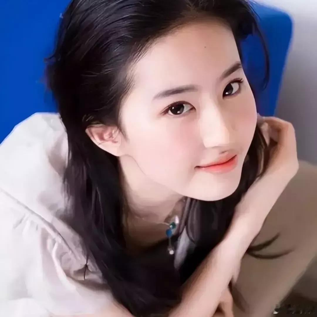 温柔少女，恬静如画，岁月静好。温柔美少女温柔气质少女风温柔感美女温柔少女