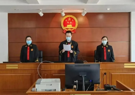 以后别上班了”江苏南京，一女子从3家医院，开了11张病假条，跟公司请假82天，说