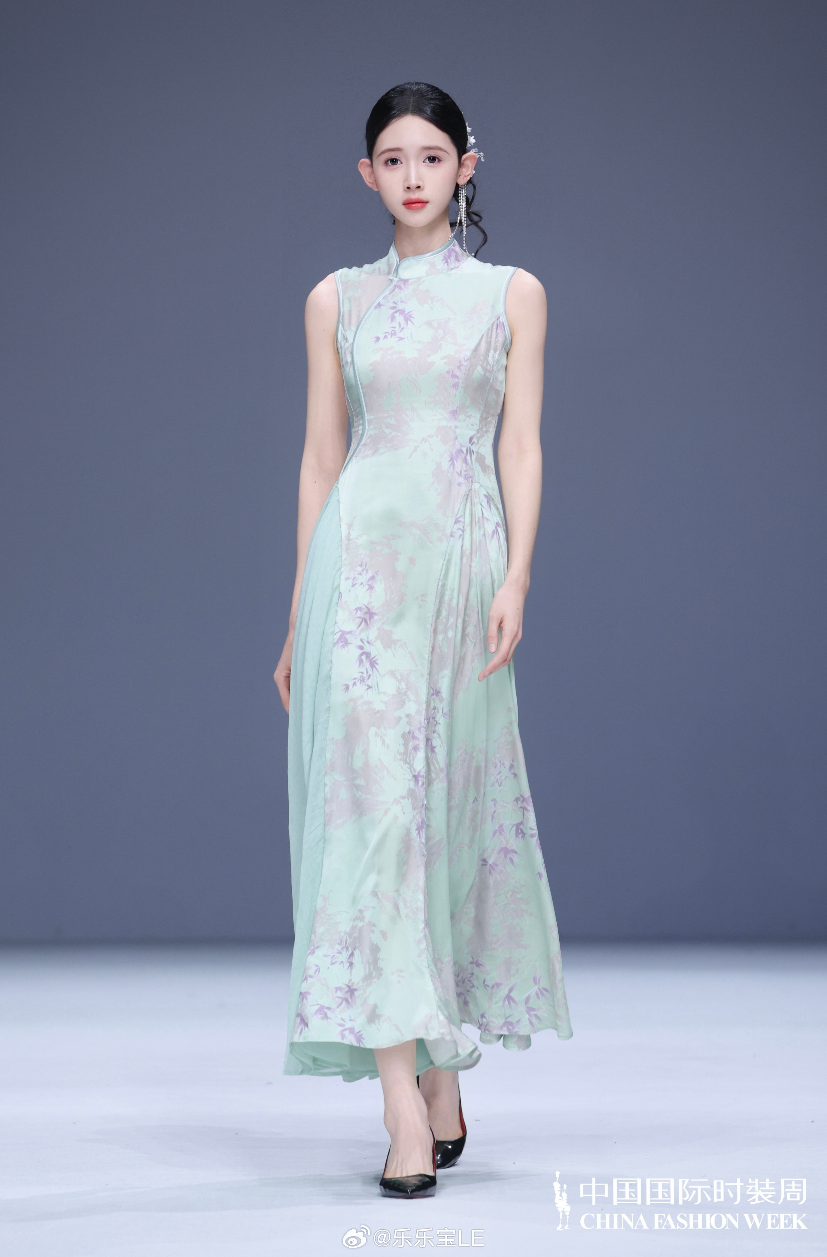 SS26中国国际时装周乐乐宝车模