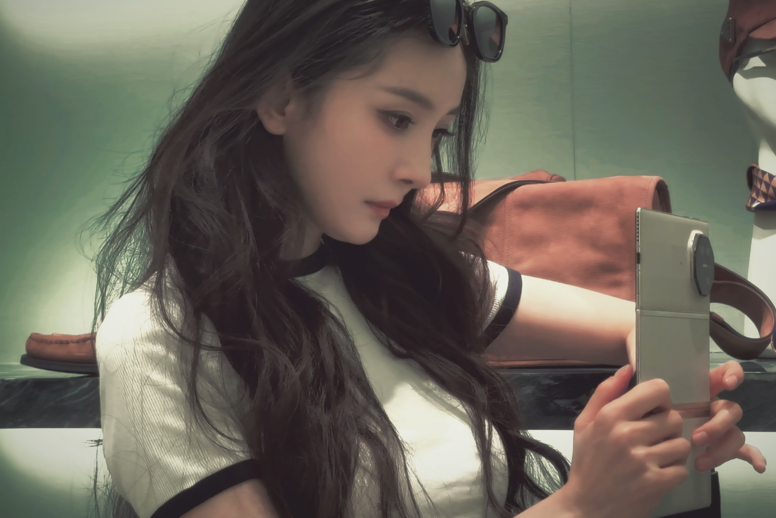 杨幂你就这样继续养梦女吧.​​​