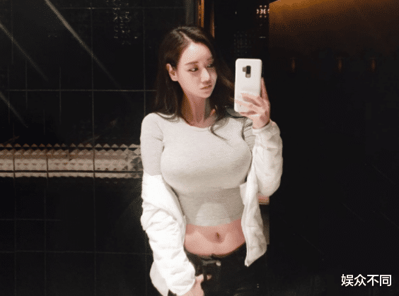 韩国犯规级女模Candyseul, 天使与魔鬼的结合体, 身材不输卡戴珊