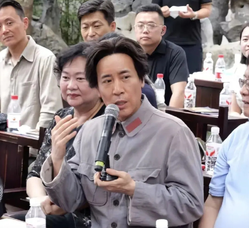 求求你了，于和伟！别卷了好吗，给娱乐圈其他人留口饭吃吧，人家都在说你说你