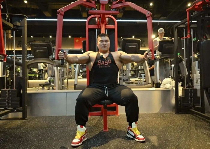 【#好友确认王昆系心源性猝死#，后续将发布追悼会相关信息】近日，一个不幸的消息从