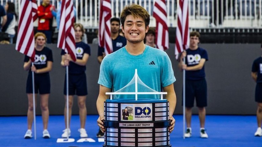 吴易昺挑落前大满贯亚军吴易昺击败鲁德阿尔普尔科500赛首轮，面对3号种子鲁德，