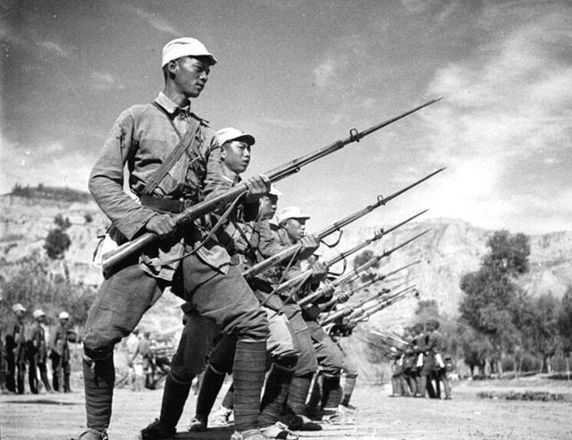 115师主要发展为四个部分：聂荣臻率独立团创建晋察冀根据地，罗荣桓率343主力去