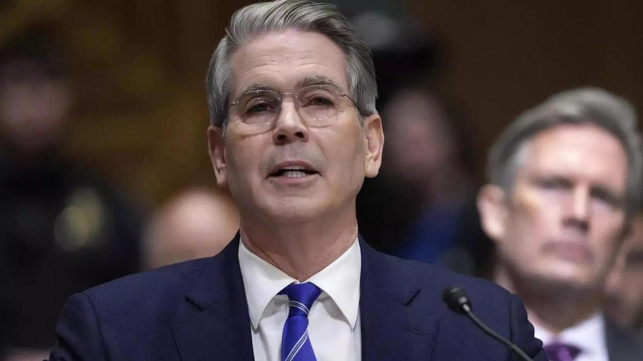 特朗普这回是真不装了，直接把要把台湾变成“火药桶”的野心写在了脸上！就在这几天，