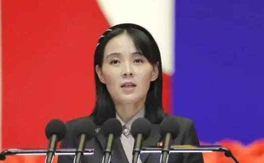 中国果然没看错朝鲜，48小时内金正恩妹妹2次通告全球，美韩再败。金正恩果然没有食