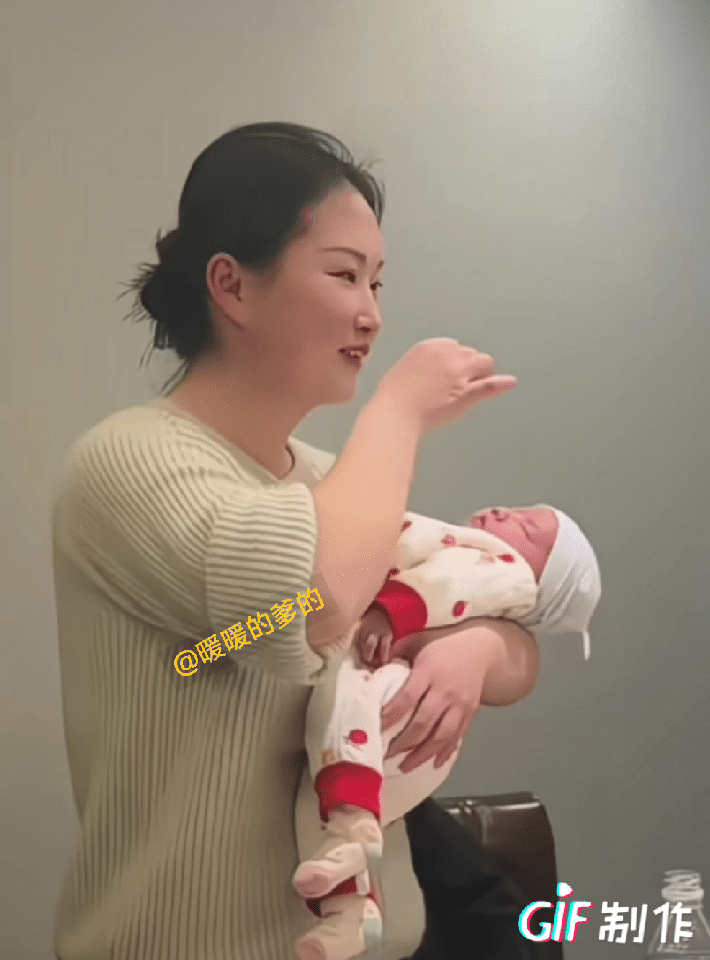 什么样的酒局能如此重要，非要让一位处于哺乳期的母亲喝酒，况且她还抱着孩子！不知